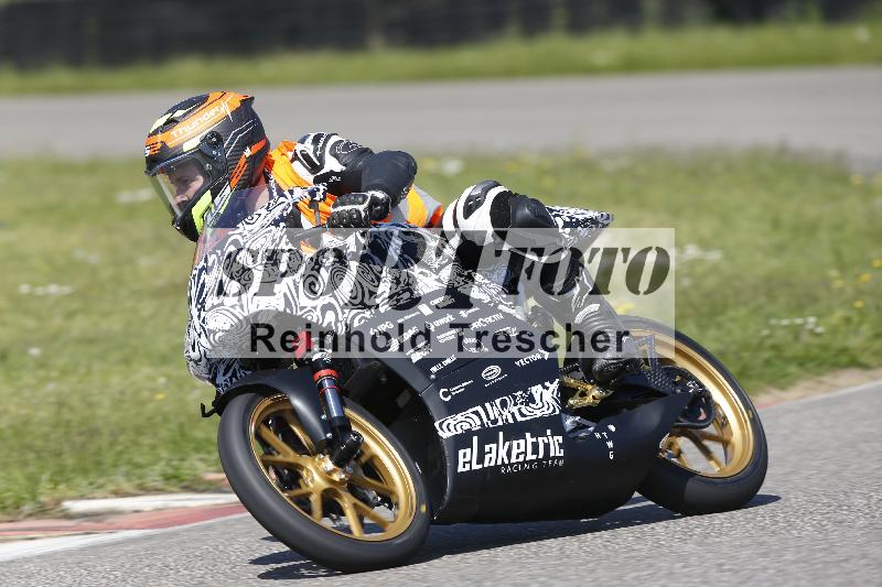 /12 30.04.2025 Speer Racing ADR/Gruppe gruen/backside